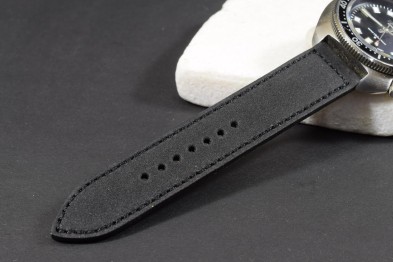 RUBBER I - BLACK