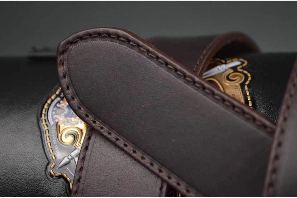 CLASSIC - DARK BROWN