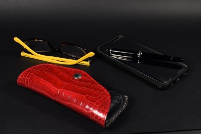 VISUM - ALLIGATOR RED BLACK