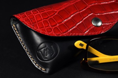 VISUM - ALLIGATOR RED BLACK