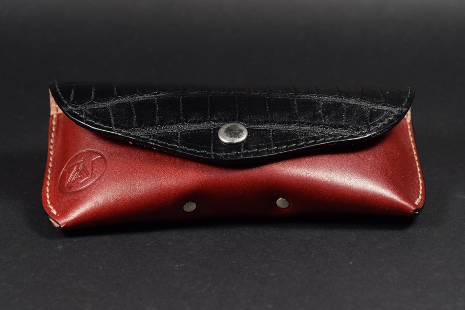 VISUM - ALIGATOR NEGRO BURDEOS