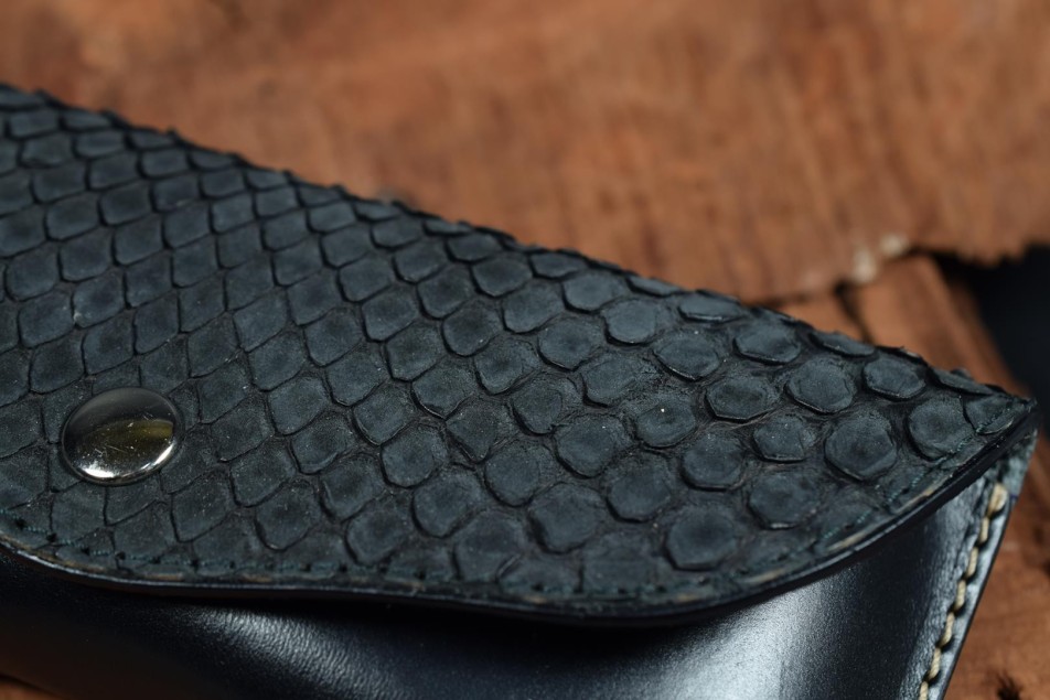 VISUM - PYTHON NOBUCK - NEGRO 1