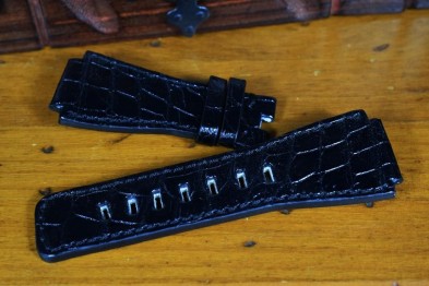 BR - ALLIGATOR ROUND - BLACK SHINY