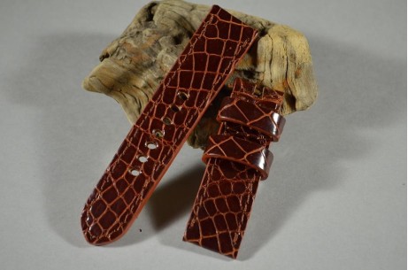 170 ALLIGATOR - BROWN TOBACCO  24/22  115/75 MM E