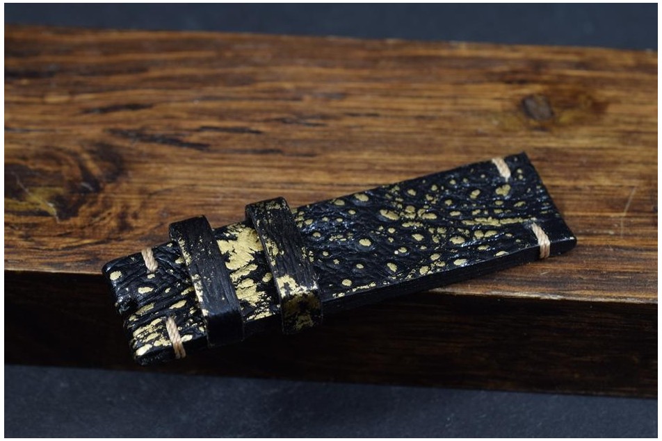 194 KRÖTE - SCHWARZ GOLD 22/20 130/80 MM
