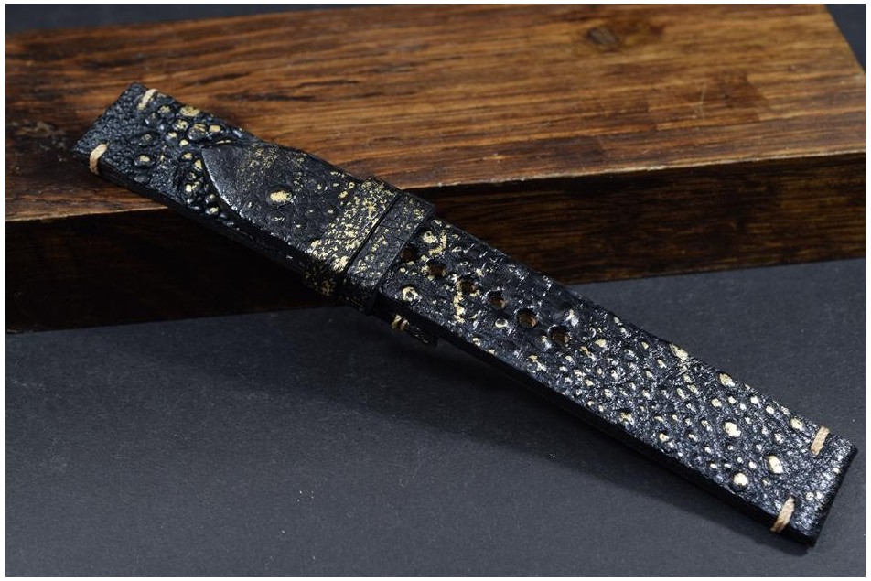 197 KRÖTE - SCHWARZ GOLD 20/20 130/80 MM
