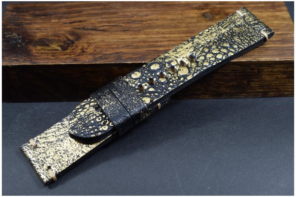 219 KRÖTE - SCHWARZ GOLD 26/24 130/80 MM