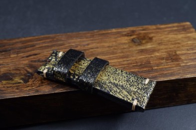 219 KRÖTE - SCHWARZ GOLD 26/24 130/80 MM