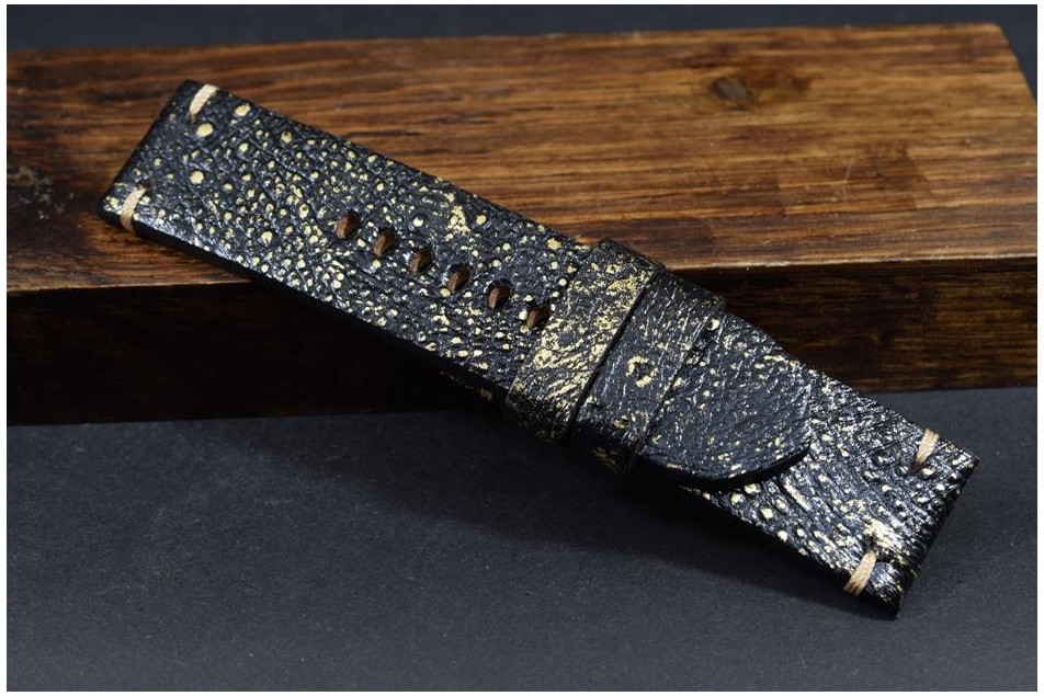 221 KRÖTE - SCHWARZ GOLD 26/26 115/75 MM