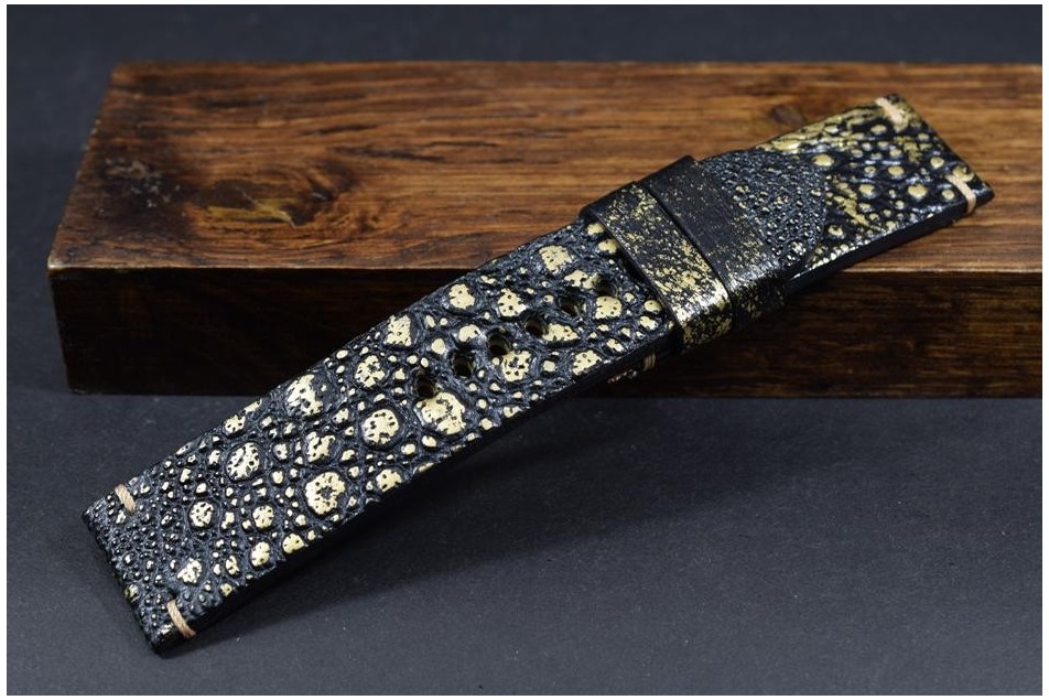 222 KRÖTE - SCHWARZ GOLD 26/26 130/80 MM