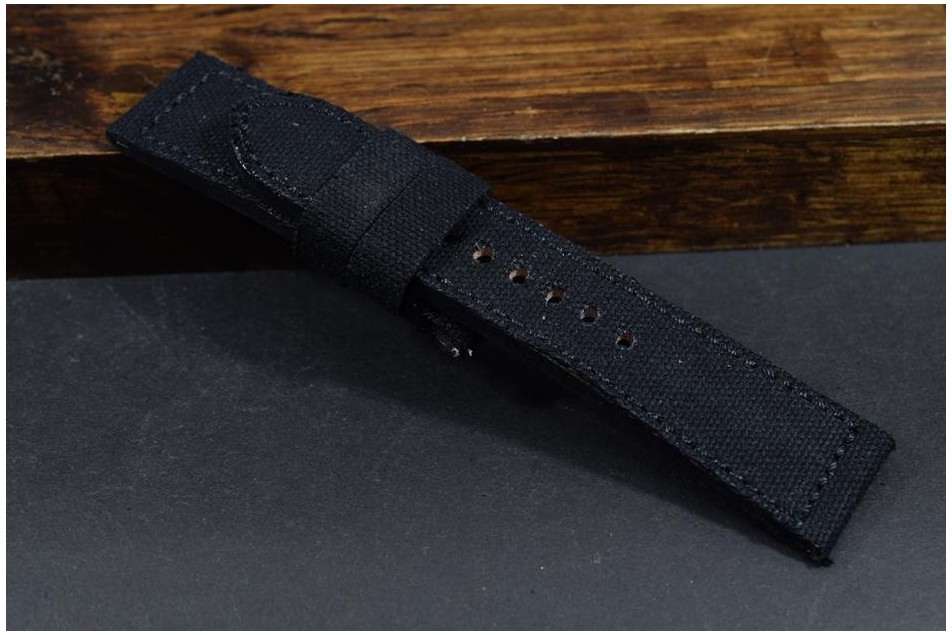 656 CANVAS - SCHWARZ 24/22 115/75 MM