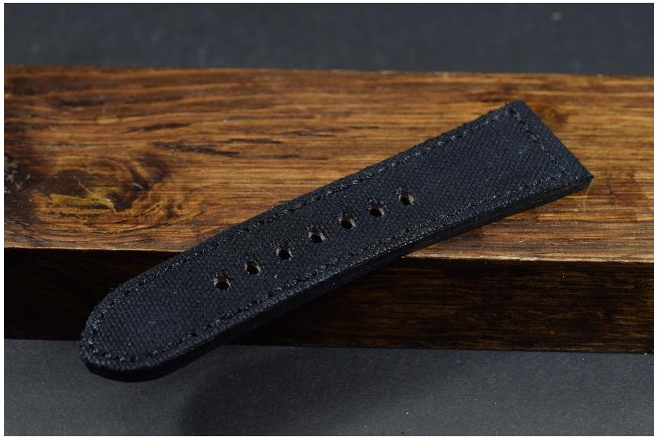 657 CANVAS - BLACK 26/22 115/75 MM