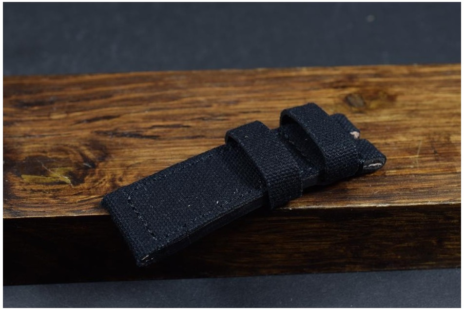658 CANVAS - SCHWARZ 26/22 130/80 MM