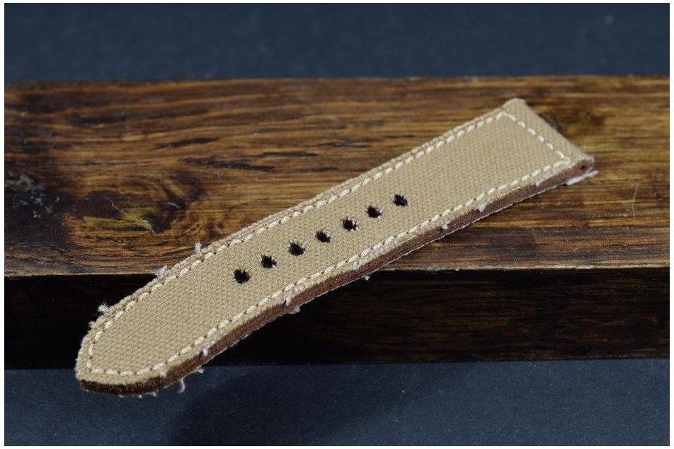 660 CANVAS - BROWN PEANUT 24/22 115/75 MM