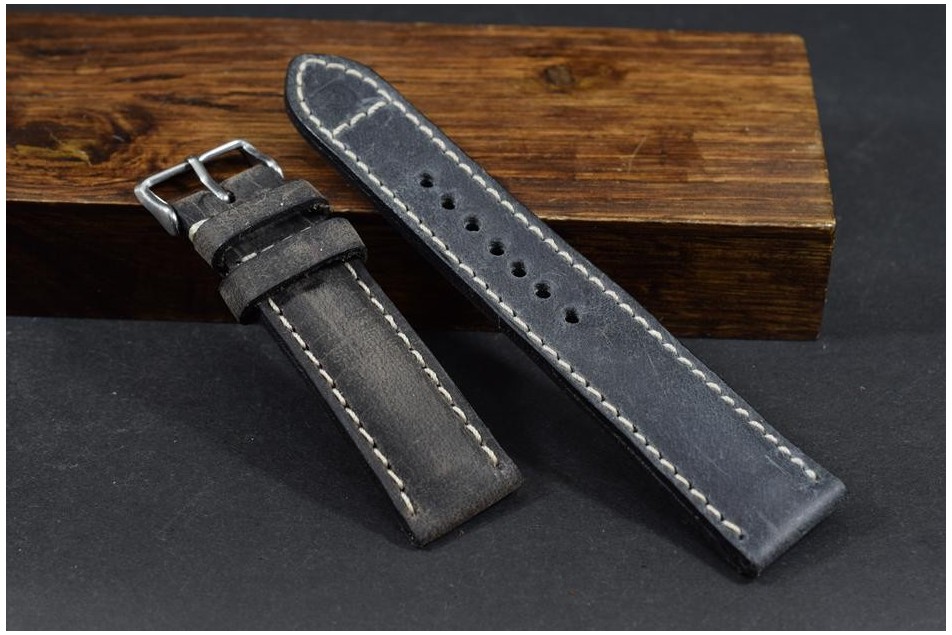 684 SAVAGE SCHWARZ 22/20 - 130/80 MM