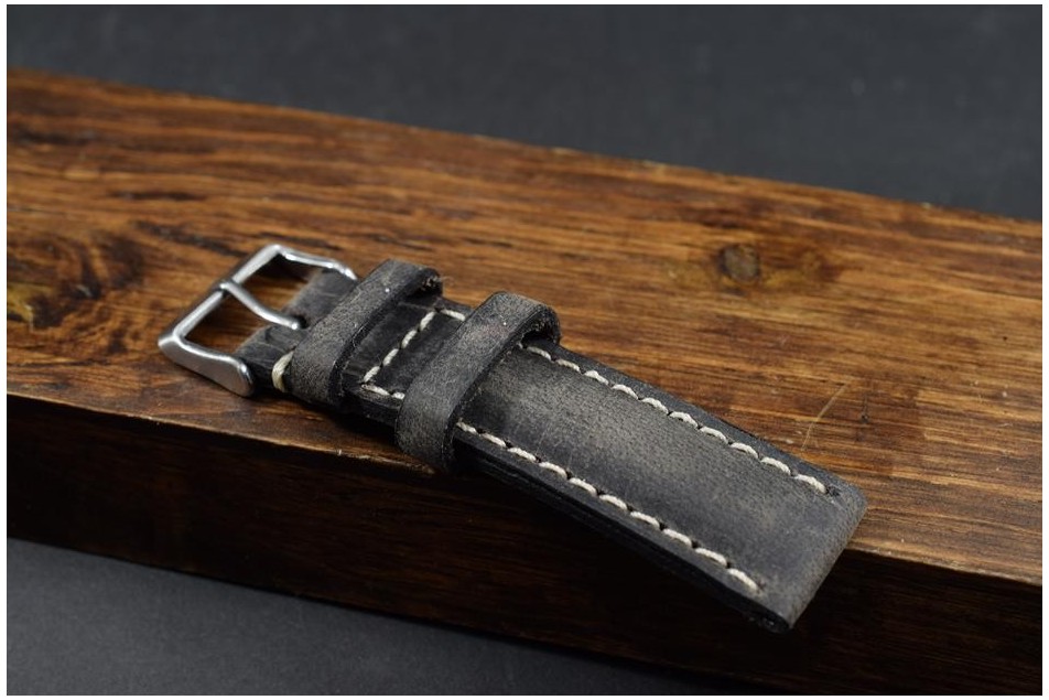 684 SAVAGE SCHWARZ 22/20 - 130/80 MM