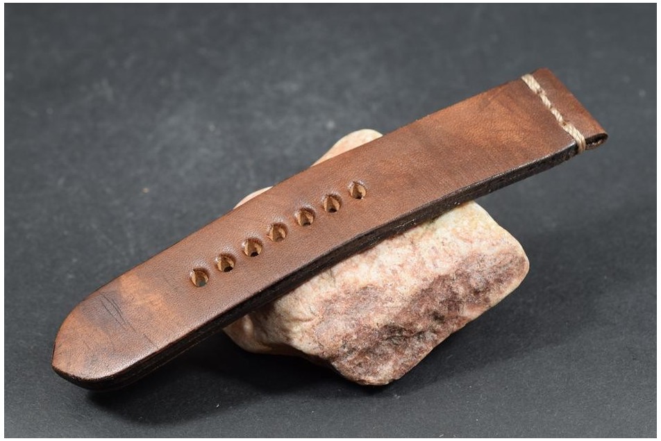 697 OIL BROWN 24/24 130/80 MM