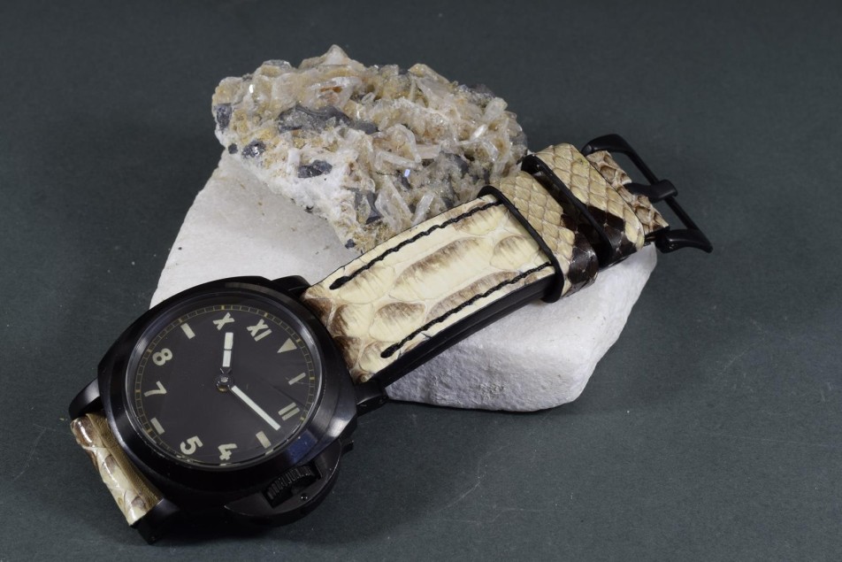 WEISS BEIGE GLANZ