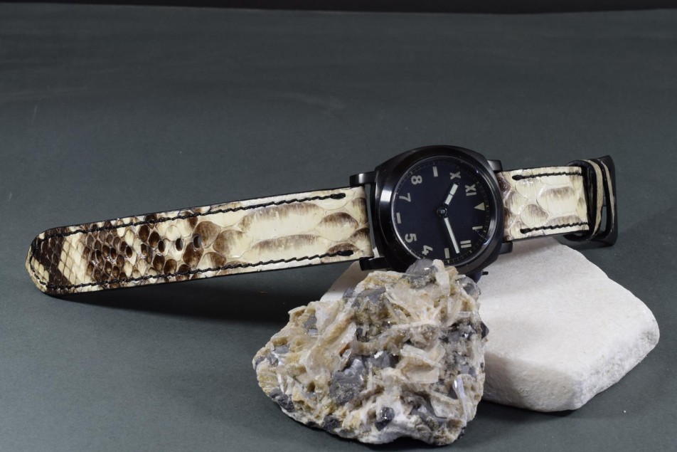 WEISS BEIGE GLANZ