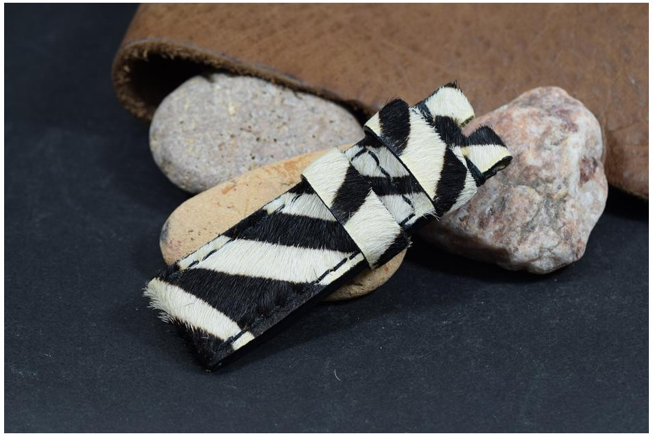 800 CALF ZEBRA LONGHAIR 23/22 - 130/80 MM