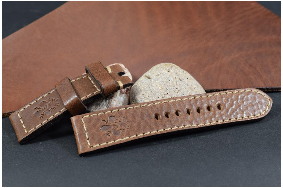 809 LILY BRAUN  26/24 135/80 MM