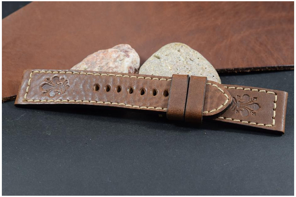 809 LILY BROWN  26/24 135/80 MM