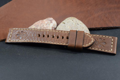 809 LILY BROWN  26/24 135/80 MM