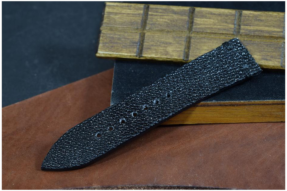 292 ROCHEN - SCHWARZ 22/20 120/75 MM