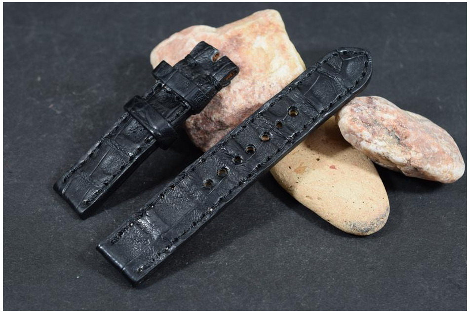 312 CROCODILE - BLACK  18/18 115/75 MM