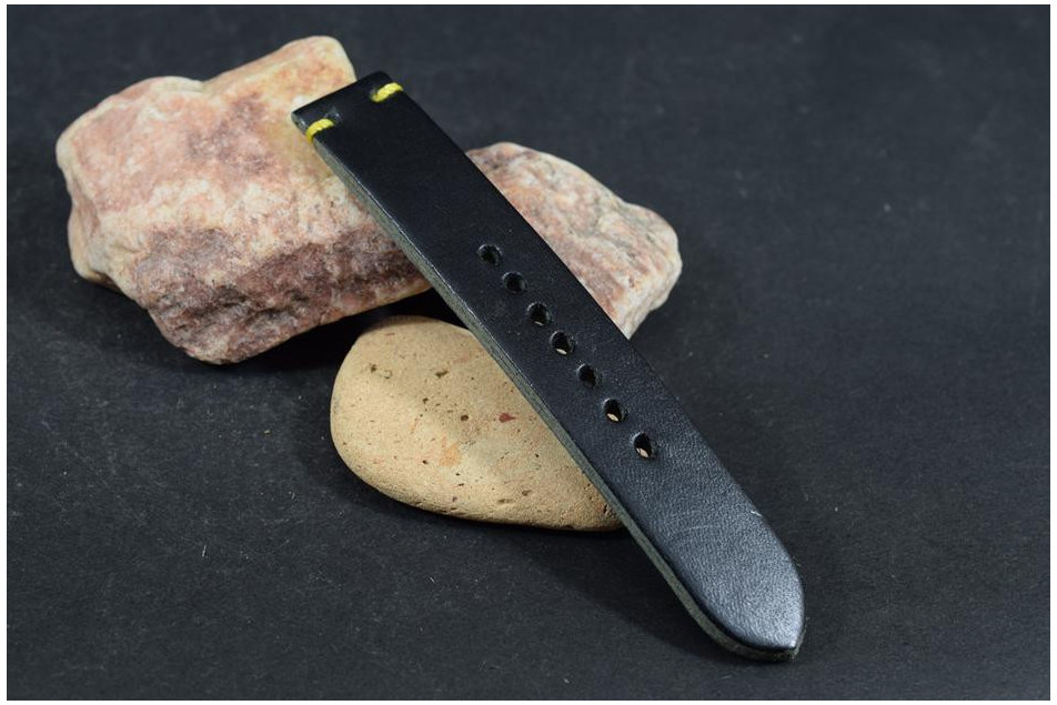 944 MINIMUS - SCHWARZ GELB  18/18 115/75 MM
