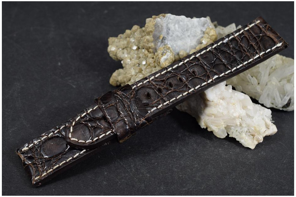 320 CROCODILE - BROWN II   24/22 130/80 MM