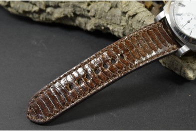 MARRON OSCURO