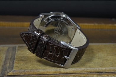 MARRON OSCURO