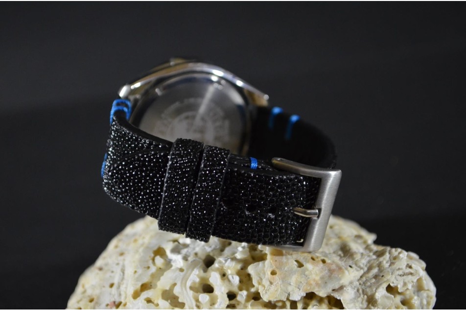 BLACK - BLUE