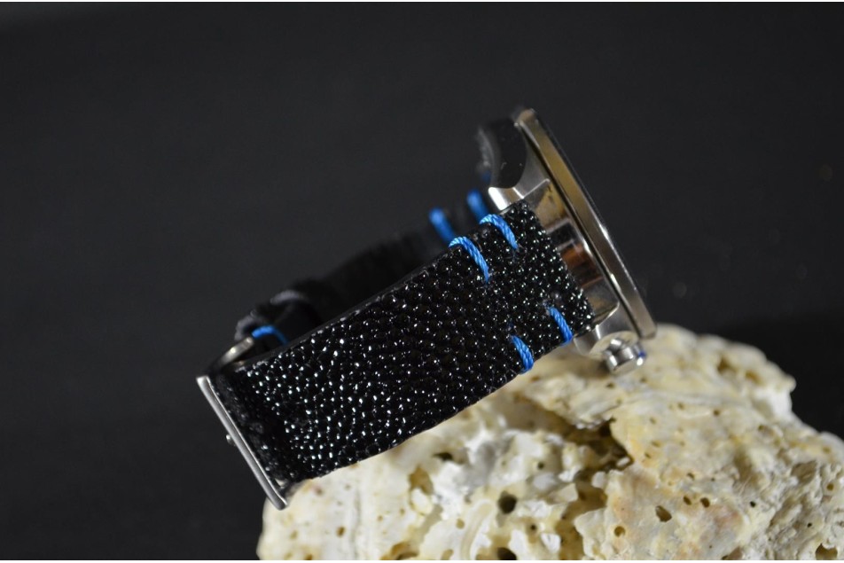 BLACK - BLUE