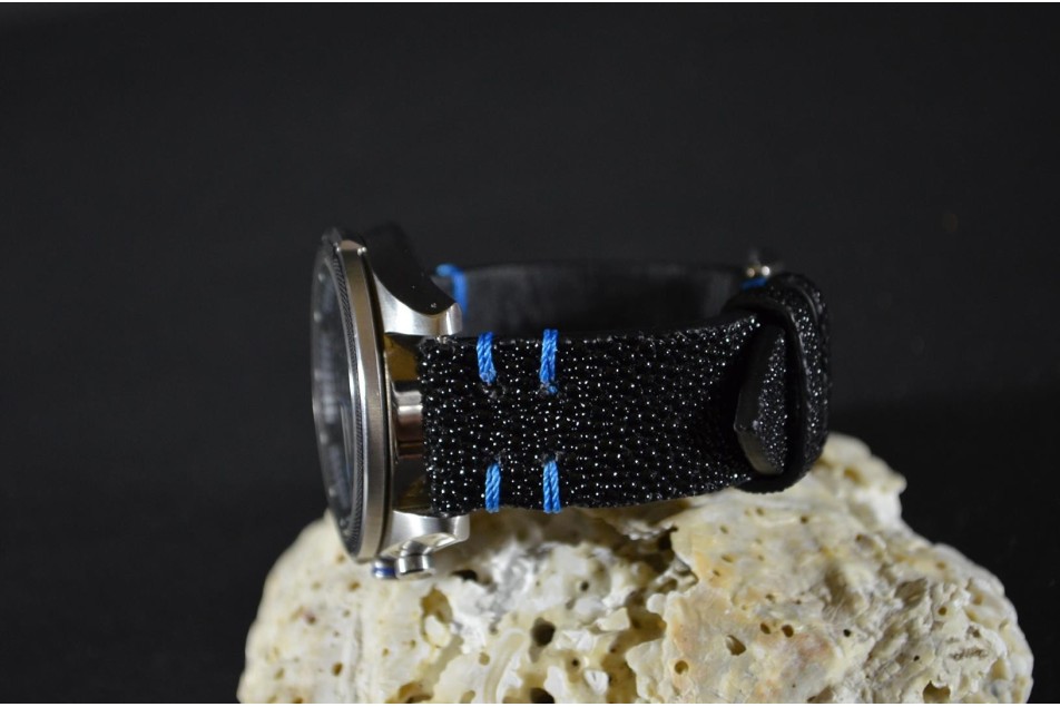 BLACK - BLUE