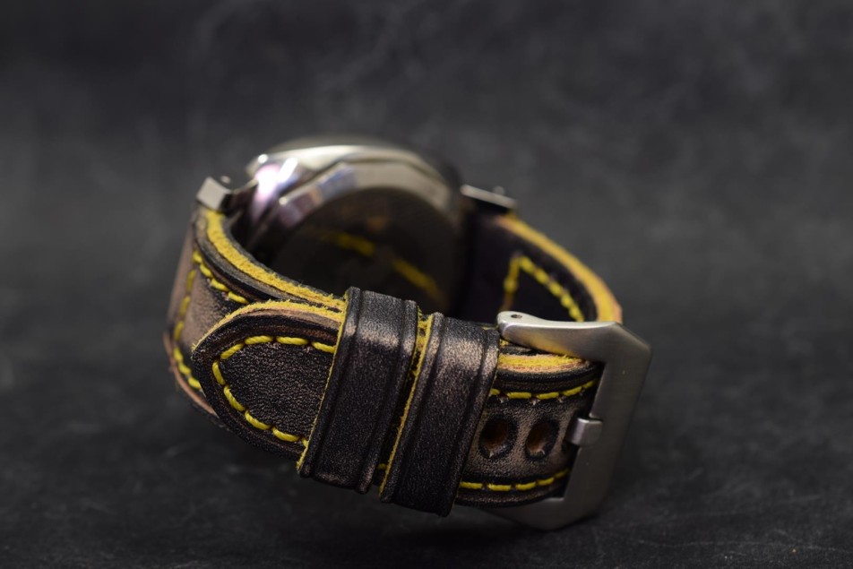 COLORUM BLACK - YELLOW