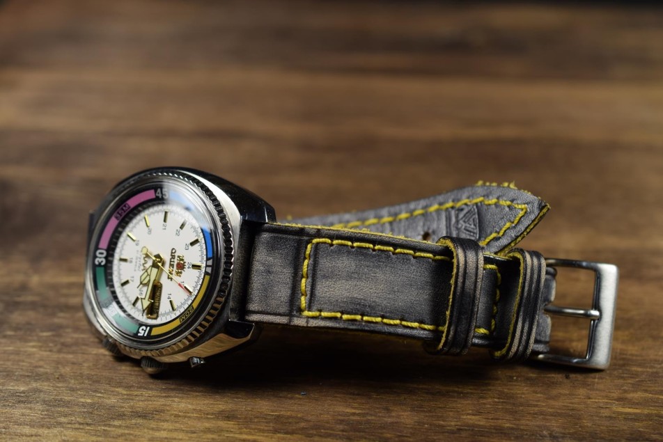 COLORUM BLACK - YELLOW