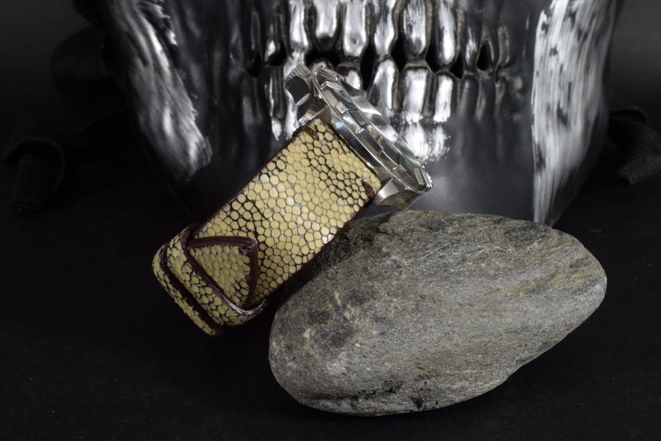 NATURAL BEIGE - SCHWARZ