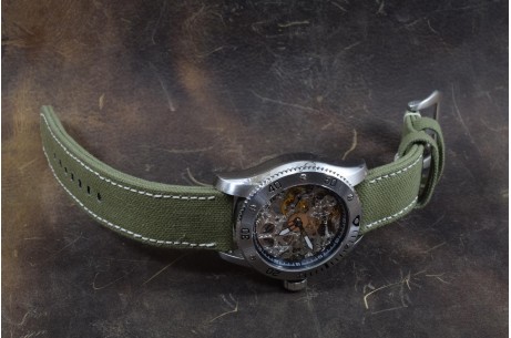 CANVAS - MILITARY GREEN III - DR