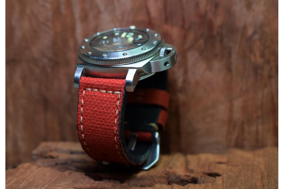 CANVAS - ROJO SUBMERSIBLE