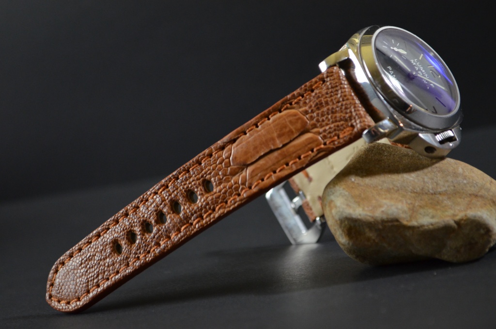 HAVANA MATTE is one of our hand crafted watch straps. Available in havana color, 4 - 4.5 mm thick.