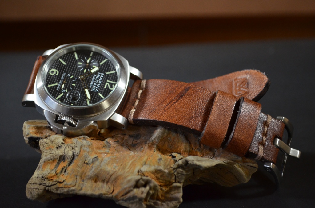 NEW BROWN II is one of our hand crafted watch straps. Available in oil brown color, 4 - 4.5 mm thick.