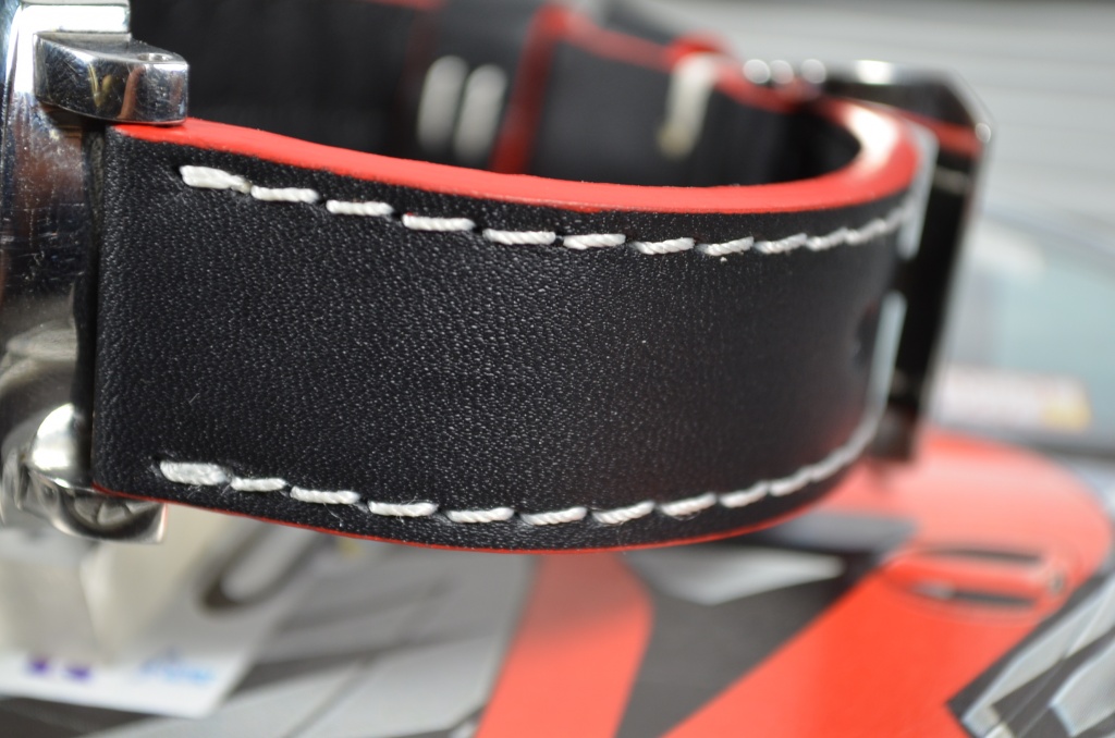 RED WHITE is one of our hand crafted watch straps. Available in red white color, 3.5 - 4 mm thick.