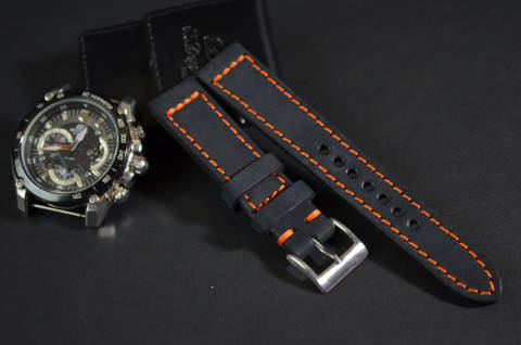VALENCIA is one of our hand crafted watch straps. Available in black color, 3 - 3.5 mm thick.