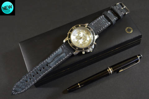 NUBUK BLACK MATTE es una de nuestras correas reloj de piel hechas a mano, con avestruz nobuk mate. De color negro, con un espesor de 3 - 3.5 mm.