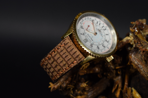 BROWN SPOTT MATTE I es una de nuestras correas reloj de piel hechas a mano, con lagarto salvador mate. De color marrón manchado, con un espesor de 3 - 3.5 mm.