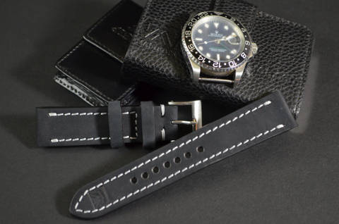 BLACK II is one of our hand crafted watch straps. Available in black color, 3 - 3.5 mm thick.