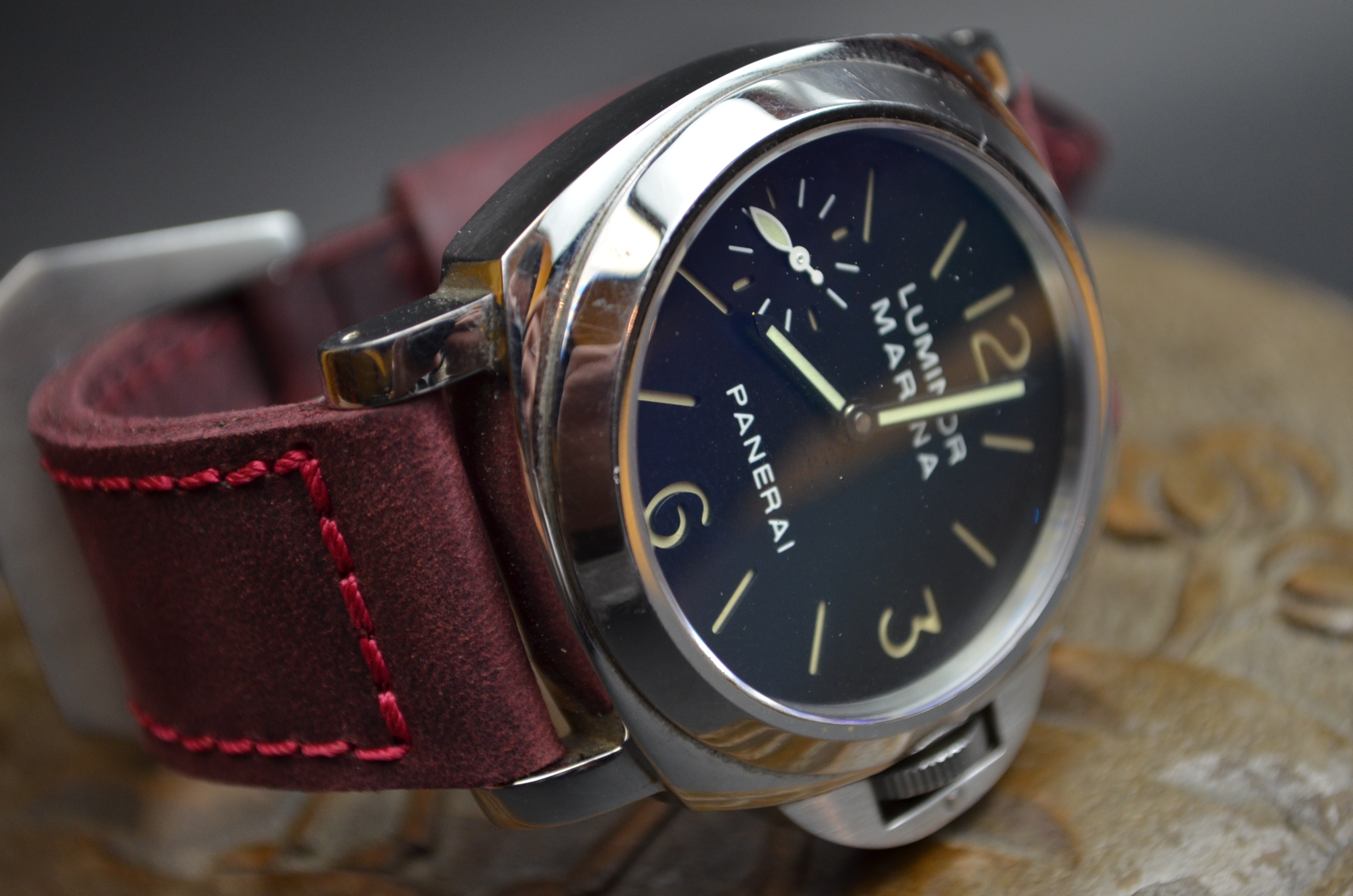 BURGUNDY I is one of our hand crafted watch straps. Available in burgundy color, 4 - 4.5 mm thick.