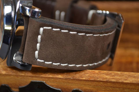BROWN II is one of our hand crafted watch straps. Available in brown color, 4 - 4.5 mm thick.
